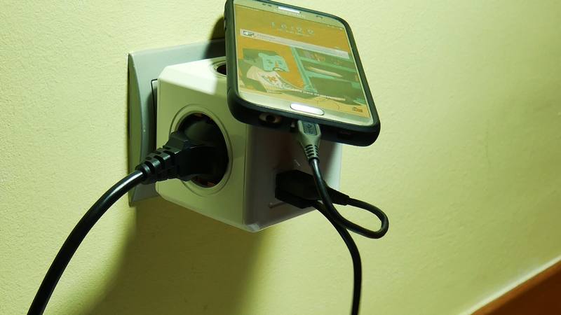 powercube cargando usb
