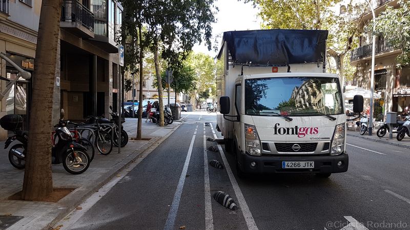camion carril bicicleta barcelona